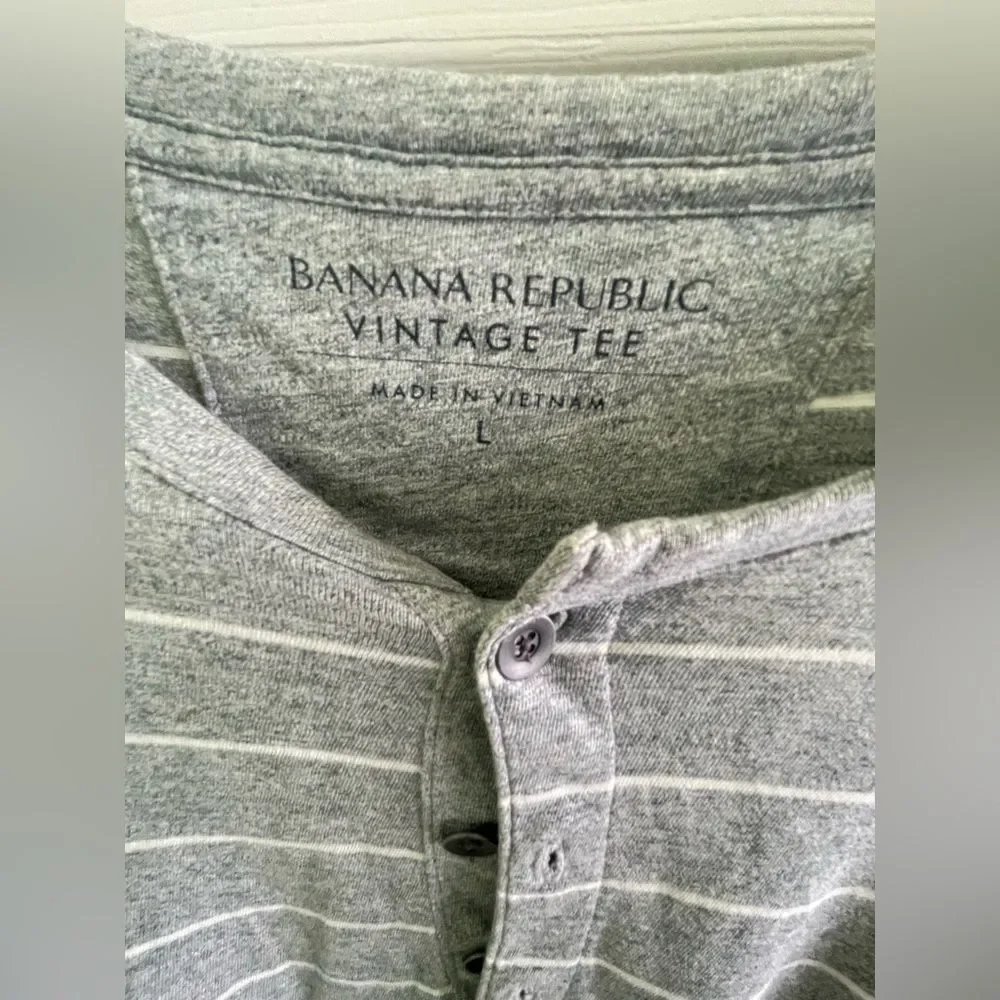 Banana Republic Business Casual Shirt - L - Grey Striped - Cotton Long Sleeve